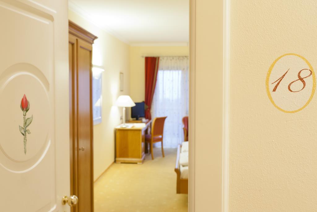Hotel Aster Мерано Экстерьер фото