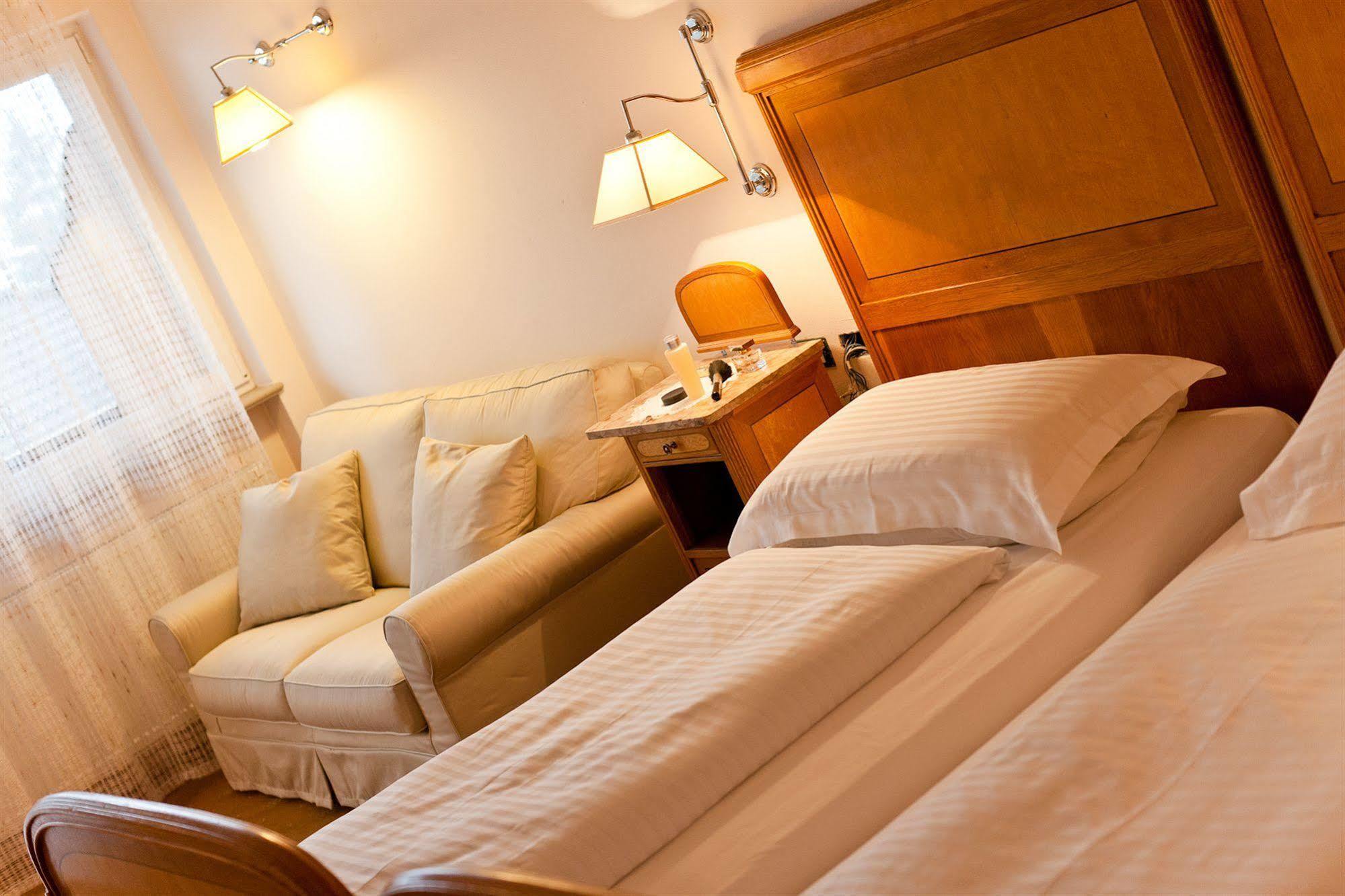 Hotel Aster Мерано Экстерьер фото
