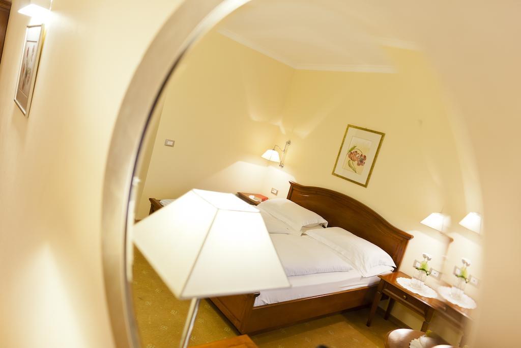 Hotel Aster Мерано Экстерьер фото
